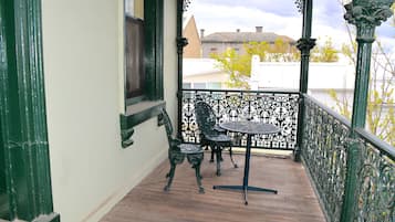 Balcony Suite | In-room safe, desk, iron/ironing board, free WiFi