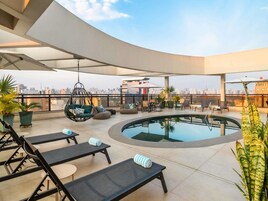 Outdoor pool, sun loungers