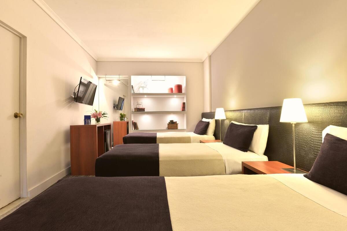 Daunenbettdecken, Pillowtop-Betten, Zimmersafe, Schreibtisch
