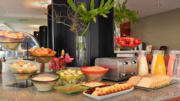 Daily buffet breakfast for a fee