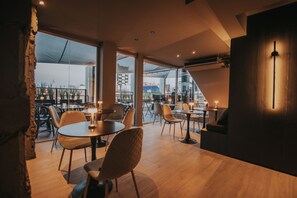 Bar (en la propiedad)