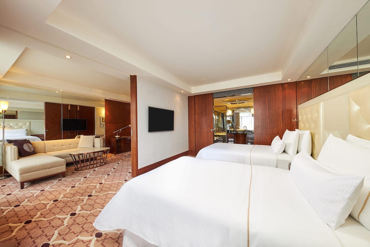Studio, 2 Single Beds, Non Smoking, City View | 1 bedroom, down duvets, minibar, in-room safe