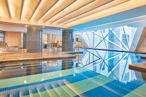 Piscine couverte