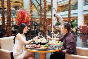 Restaurant - The Westin Bund Center, Shanghai (Shanghai)