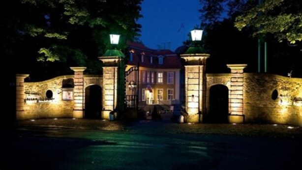 Façade de l’hébergement - soirée/nuit