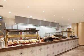 Daily buffet breakfast (EUR 18 per person)