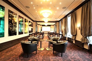 สถานที่จัดงานประชุม