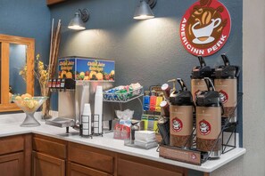 Free daily continental breakfast 