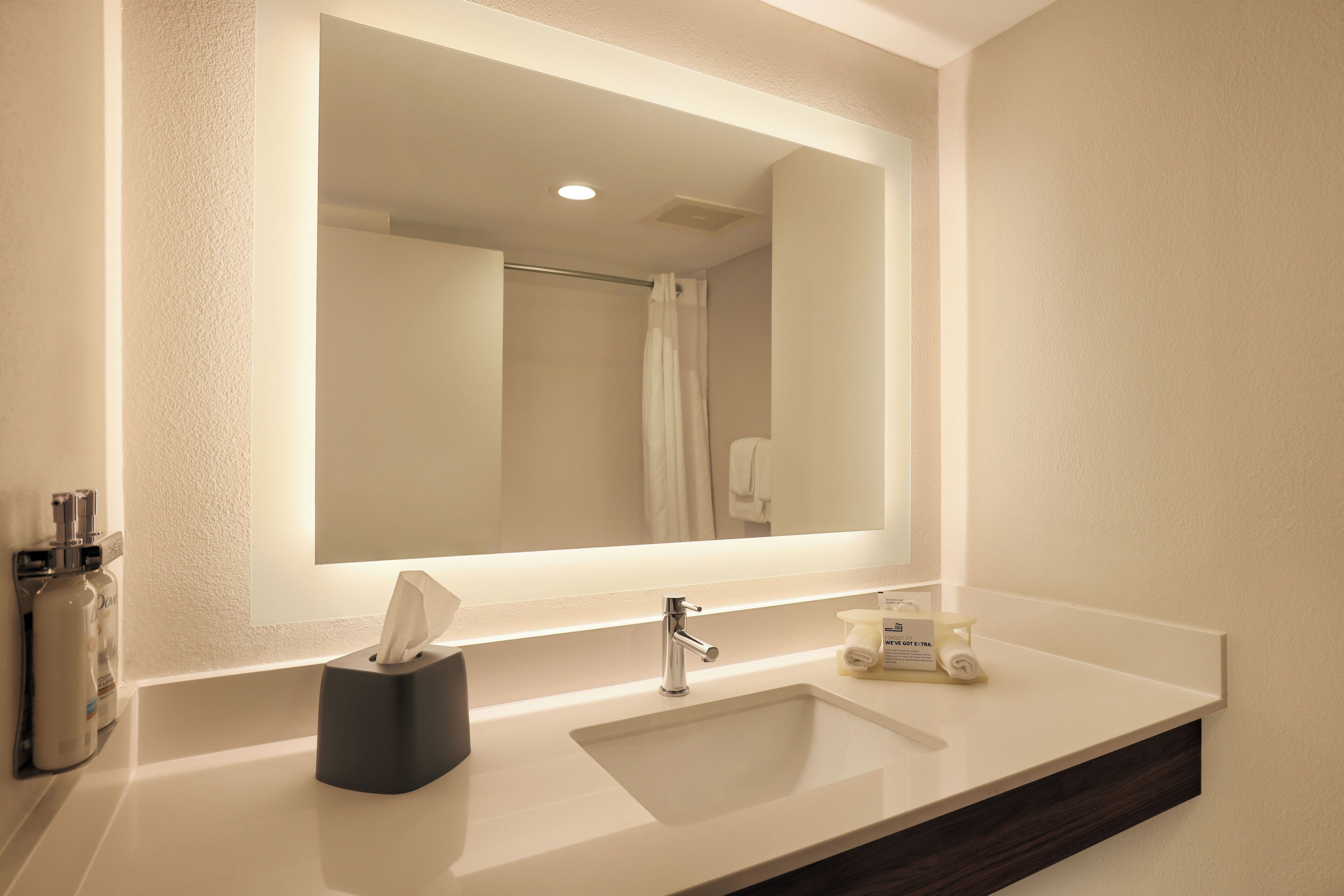 standard room | 1 bedroom, premium bedding, down duvets, memory-foam beds