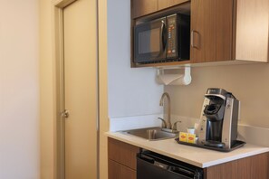 Suite, 2 Single Beds | Premium bedding, down duvets, memory-foam beds, individually decorated