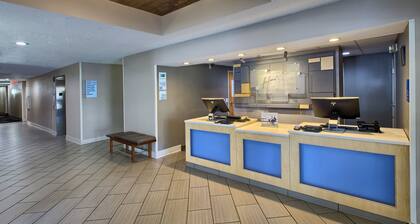 Holiday Inn Express & Suites Raleigh North - Wake Forest by IHG
