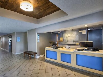 Holiday Inn Express & Suites Raleigh North - Wake Forest by IHG