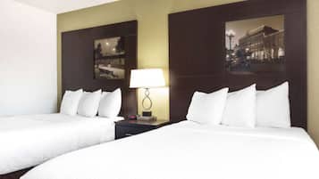 Decoración personalizada, muebles diferentes y escritorio