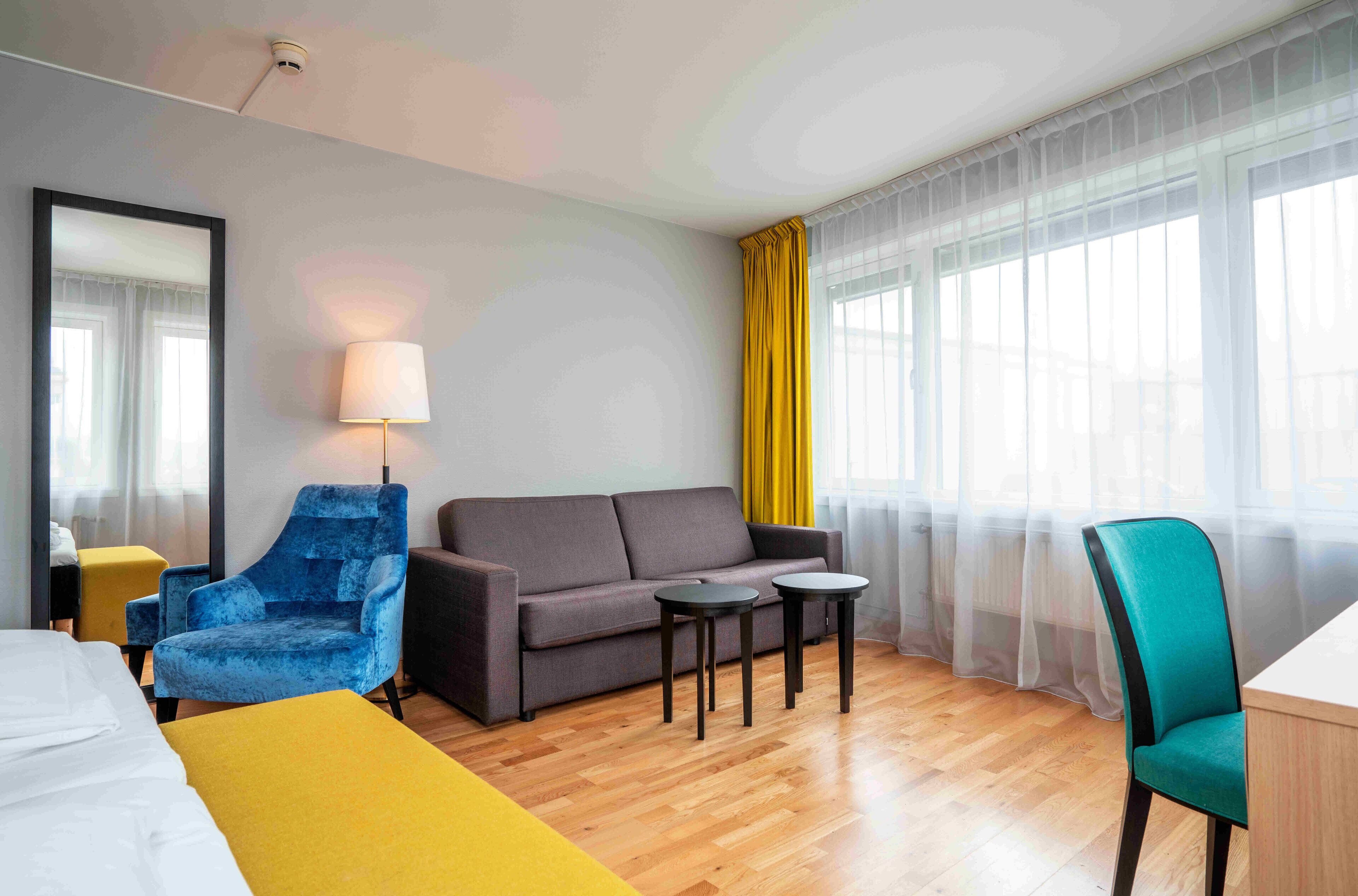 superior room, non smoking | pillow-top beds, minibar, in-room safe, desk