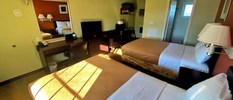 Double Room, Non Smoking | Desk, iron/ironing board, free WiFi