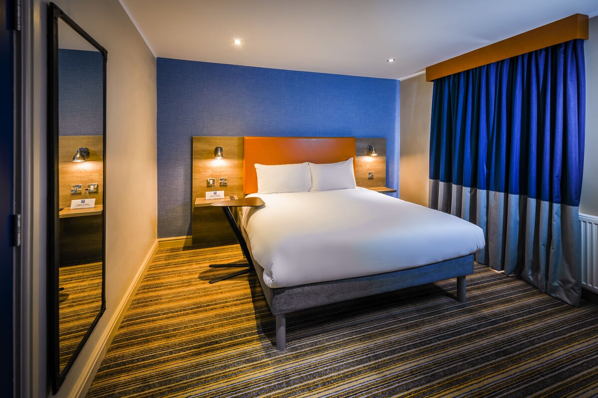 Room, 1 Double Bed | Desk, WiFi (free), bed sheets