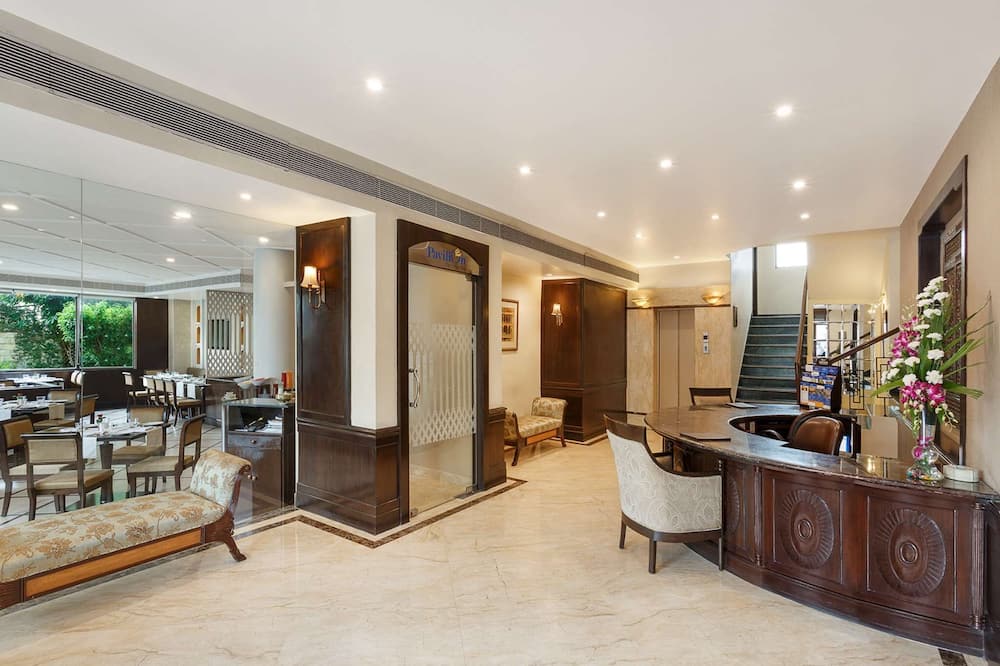 La Place Sarovar Portico, Lucknow