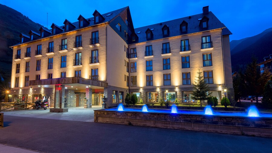 Hotel Vielha Val d'ArĂĄn, Affiliated by MeliĂĄ