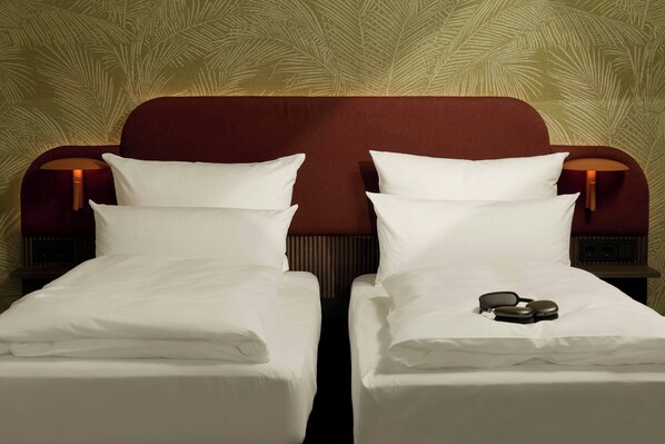 Allergitestet sengetøy, safe på rommet og skrivebord