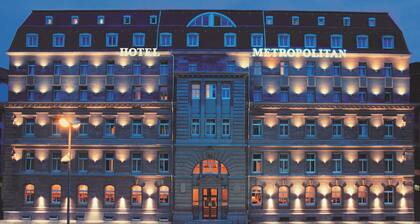 Metropolitan Hotel by Flemings