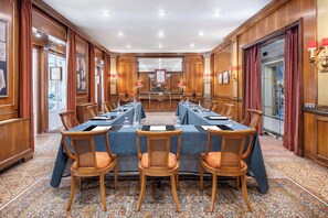 Meeting facility