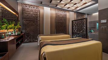 Couples treatment rooms, body treatments, hot stone massages