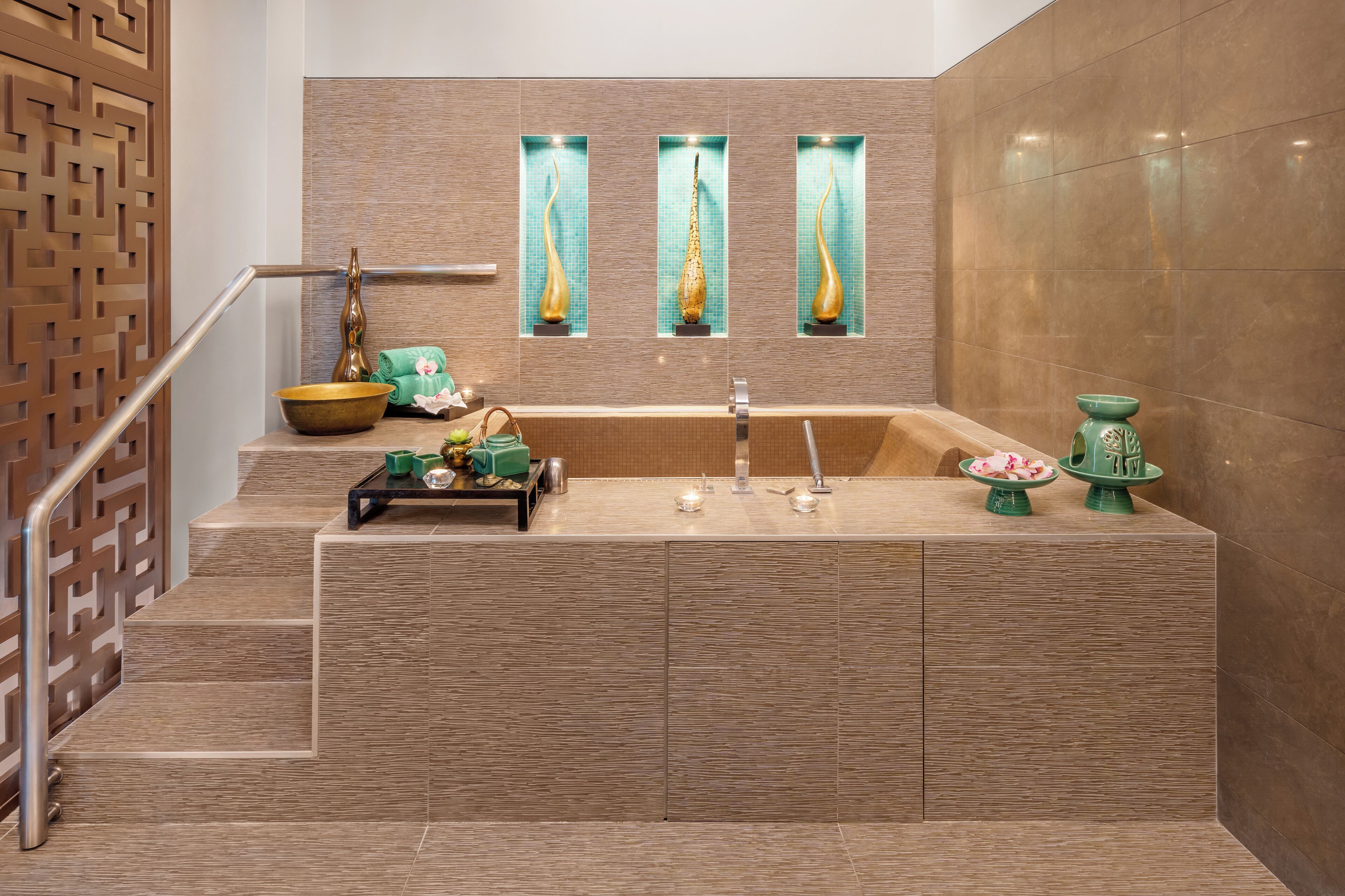 couples treatment room(s), body treatments, hot stone massages