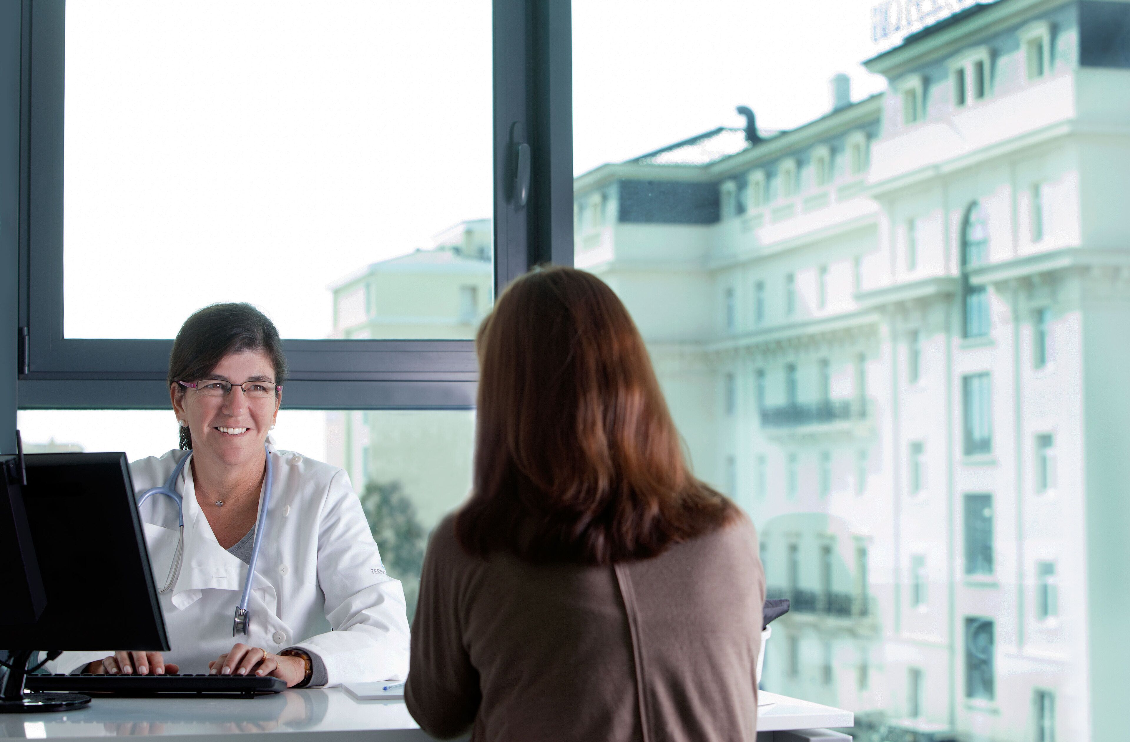 couples treatment room(s), body treatments, hot stone massages