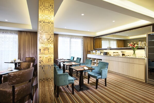 Executive lounge
