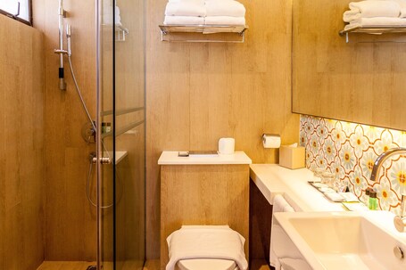 Village Hotel Katong by Far East Hospitality - Image 56