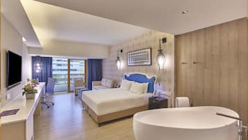 Roupas de cama premium, cofres nos quartos, cortinas blackout