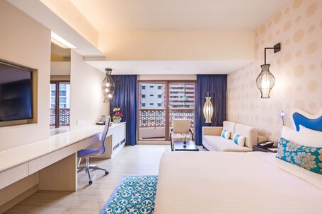 Village Hotel Katong by Far East Hospitality - Image 11