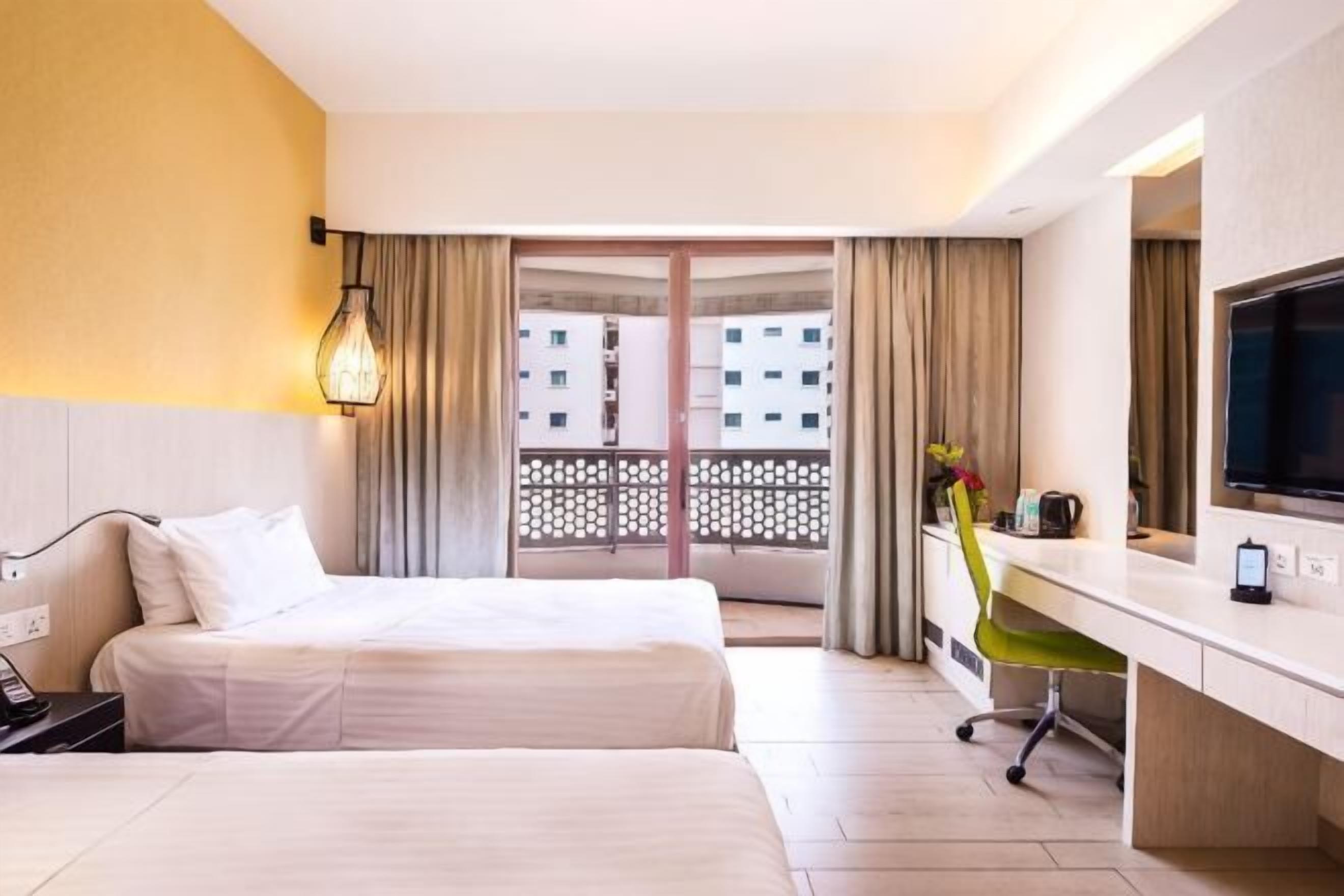 Premium bedding, in-room safe, blackout curtains, iron/ironing board