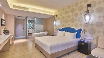 Club Double Room, 1 King Bed