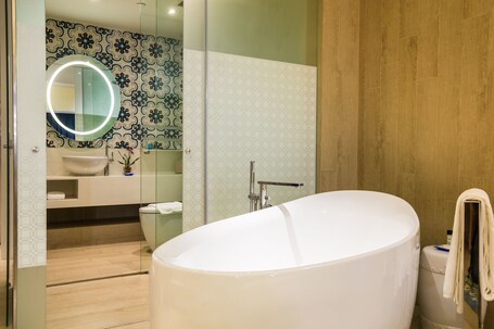 Village Hotel Katong by Far East Hospitality - Image 25