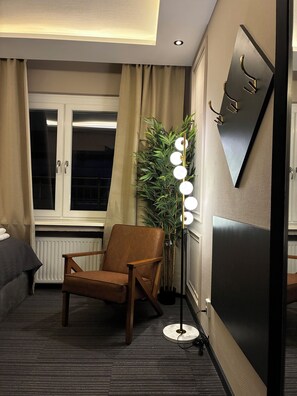 Camera Economy con 2 letti singoli | Biancheria da letto di alta qualità, copriletto in piuma