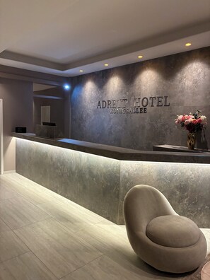 Reception - Adrett Hotel Königsallee (Düsseldorf)