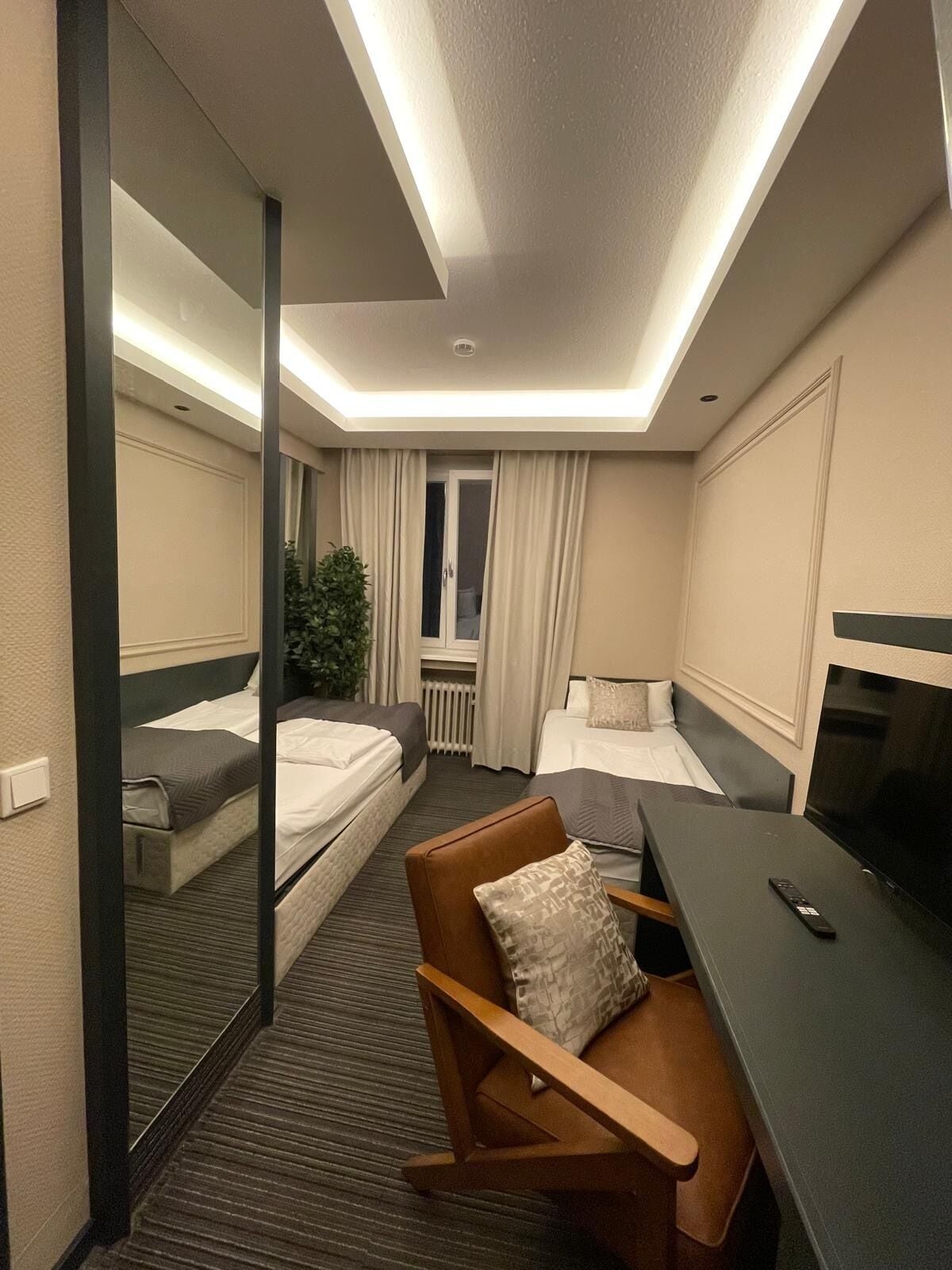 Economy Twin Room | Peralatan tempat tidur premium, gebar bulu kapas, tilam berlapik 