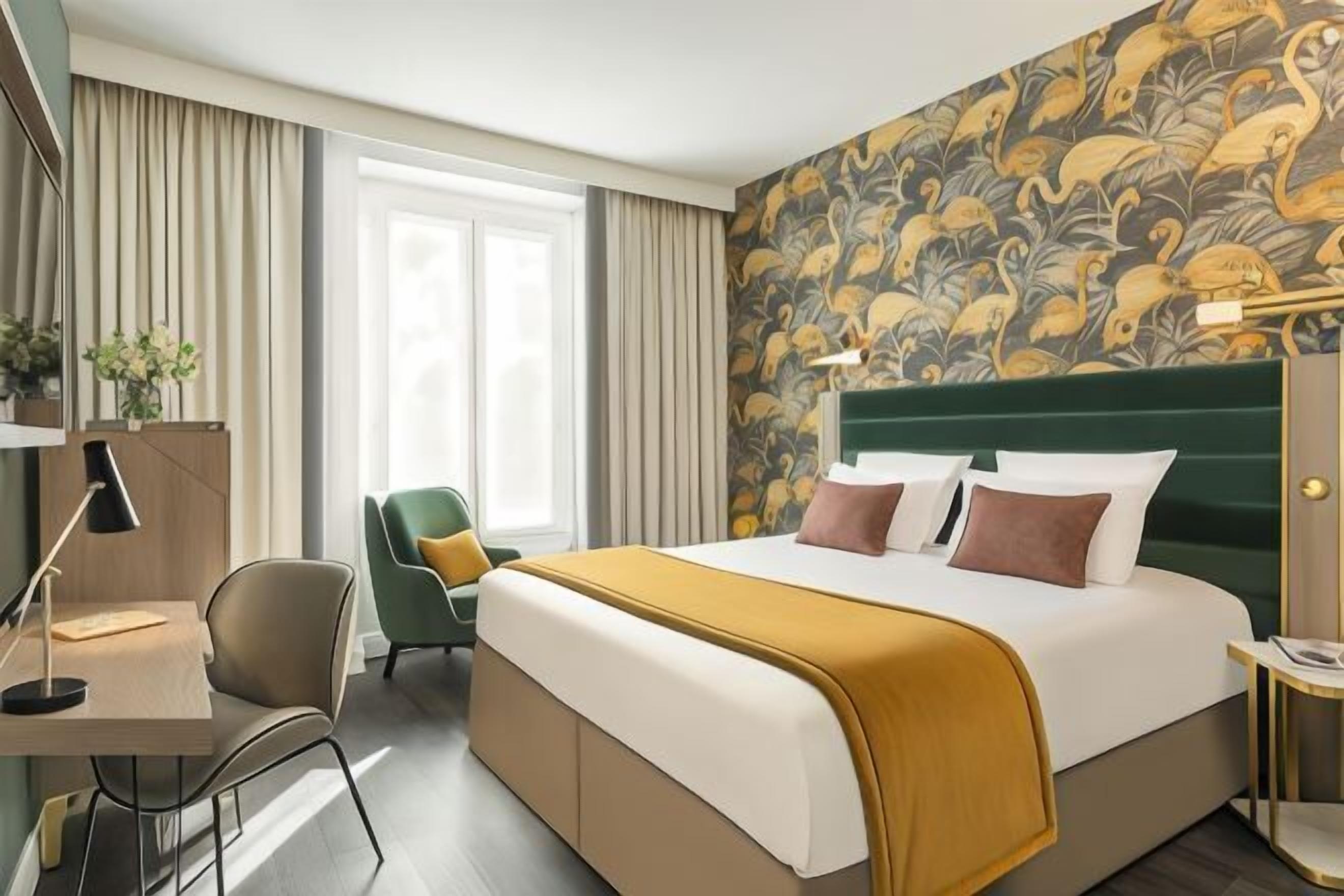 Minibar, in-room safe, desk, blackout curtains