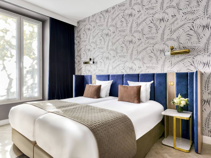 Minibar, in-room safe, desk, blackout drapes