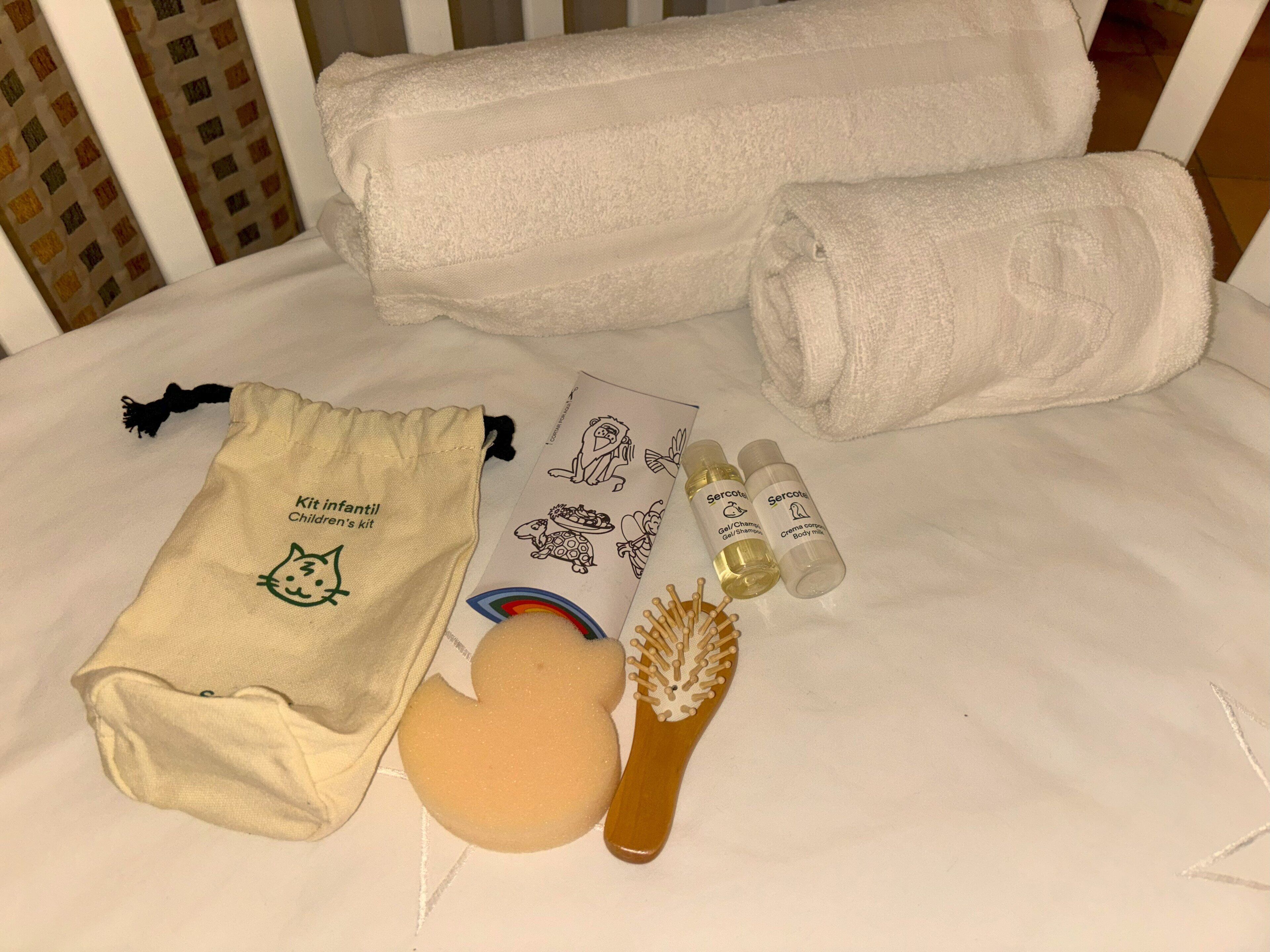 classic twin room | minibar, in-room safe, desk, blackout curtains