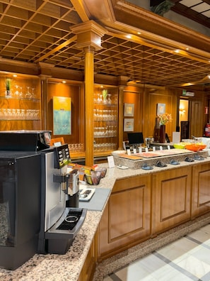 Daily buffet breakfast (EUR 16 per person)