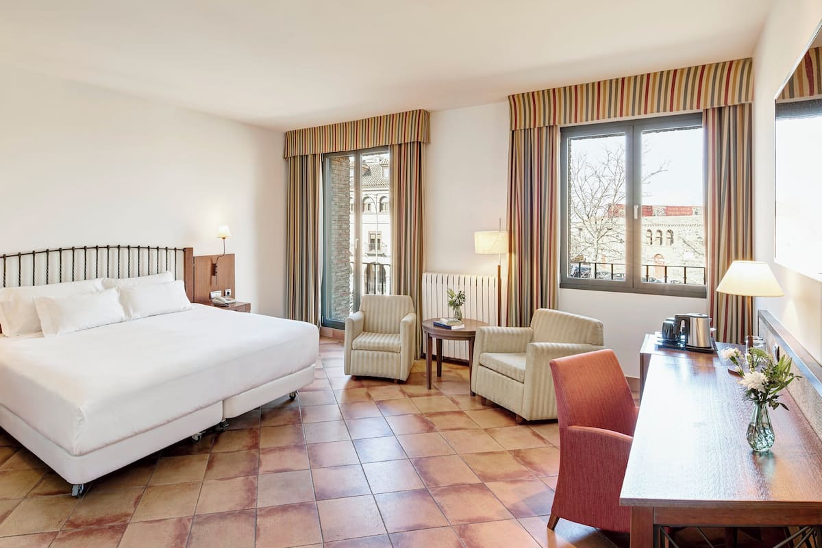 Minibar, in-room safe, desk, blackout drapes