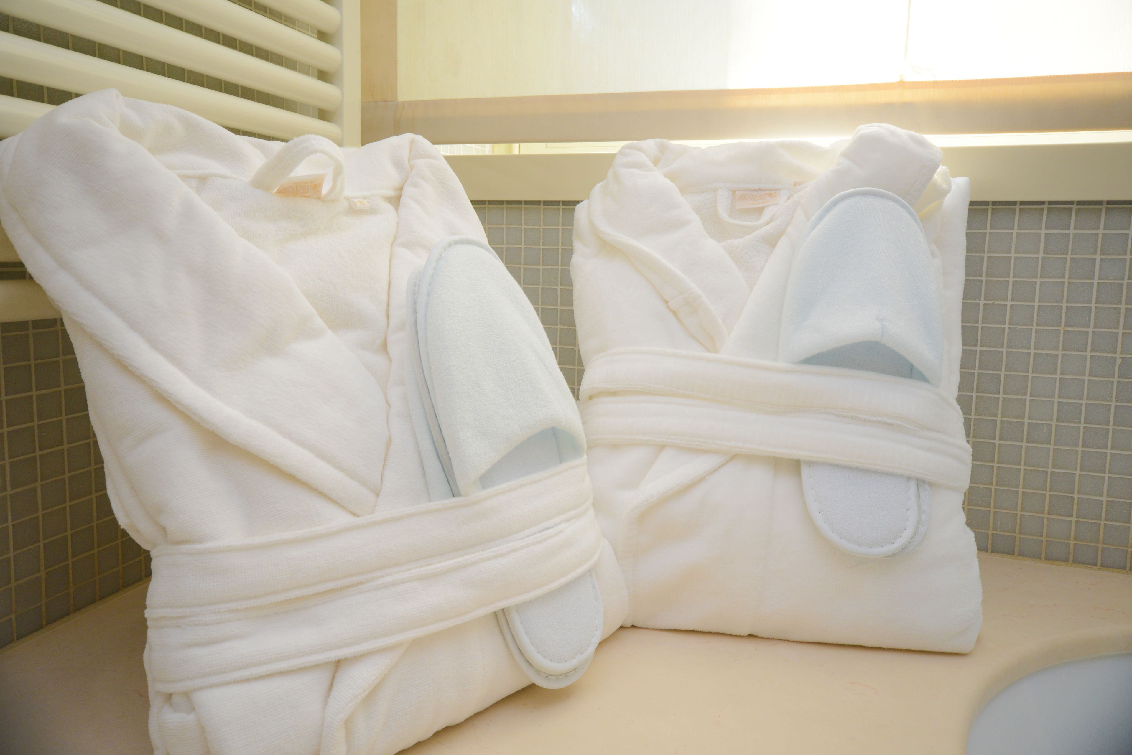 junior suite | minibar, in-room safe, desk, blackout curtains