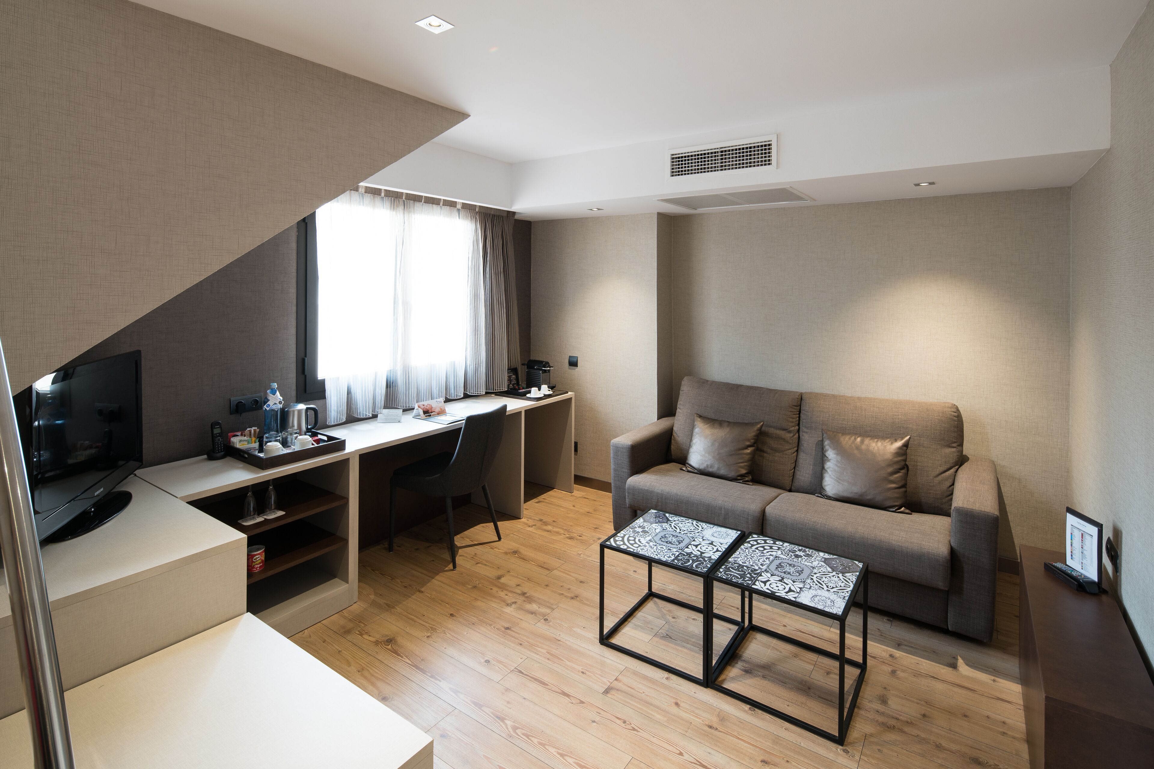 minibar, in-room safe, desk, soundproofing