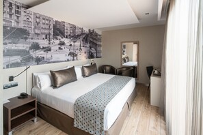 Minibar, in-room safe, desk, soundproofing