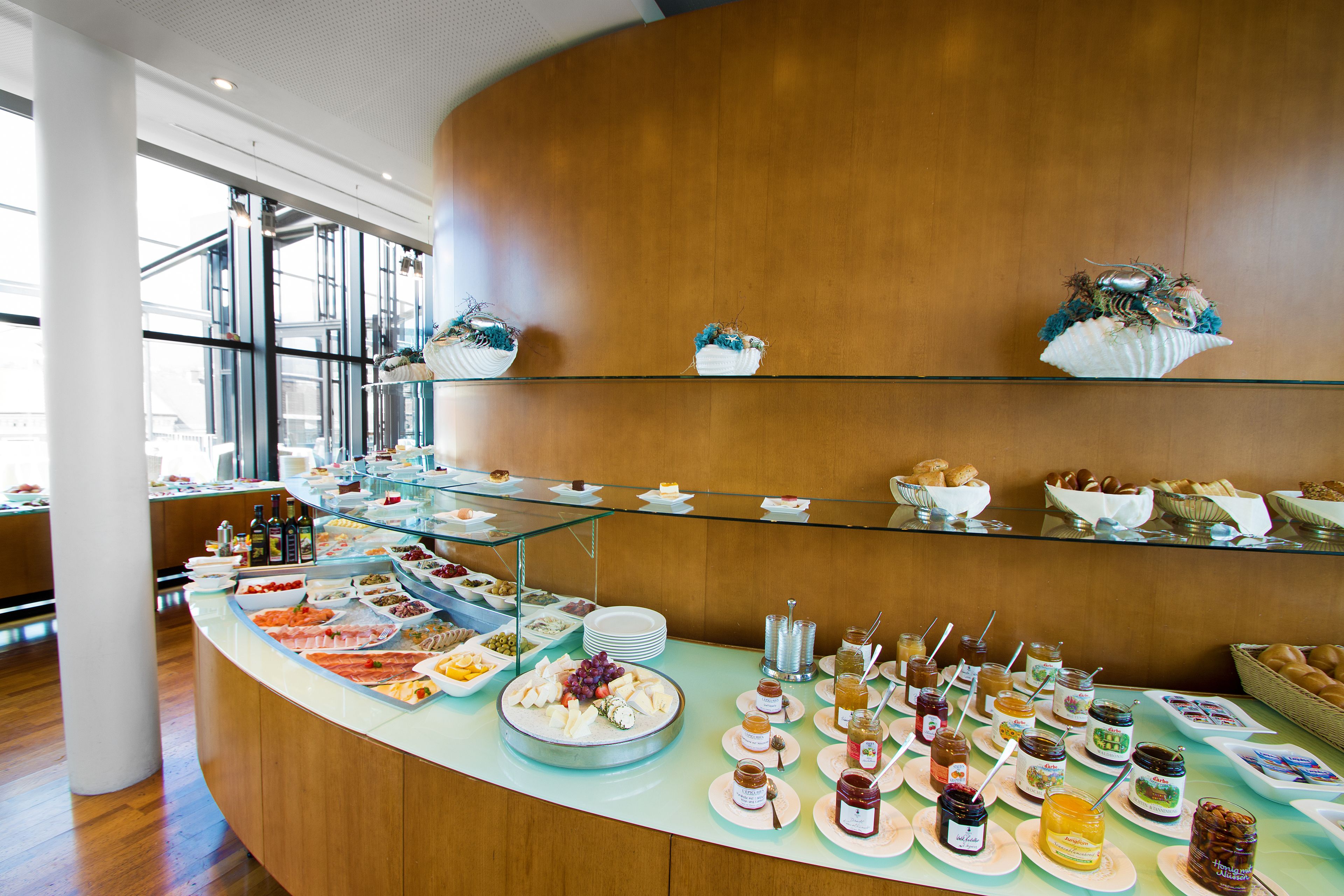 daily buffet breakfast (eur 30 per person)