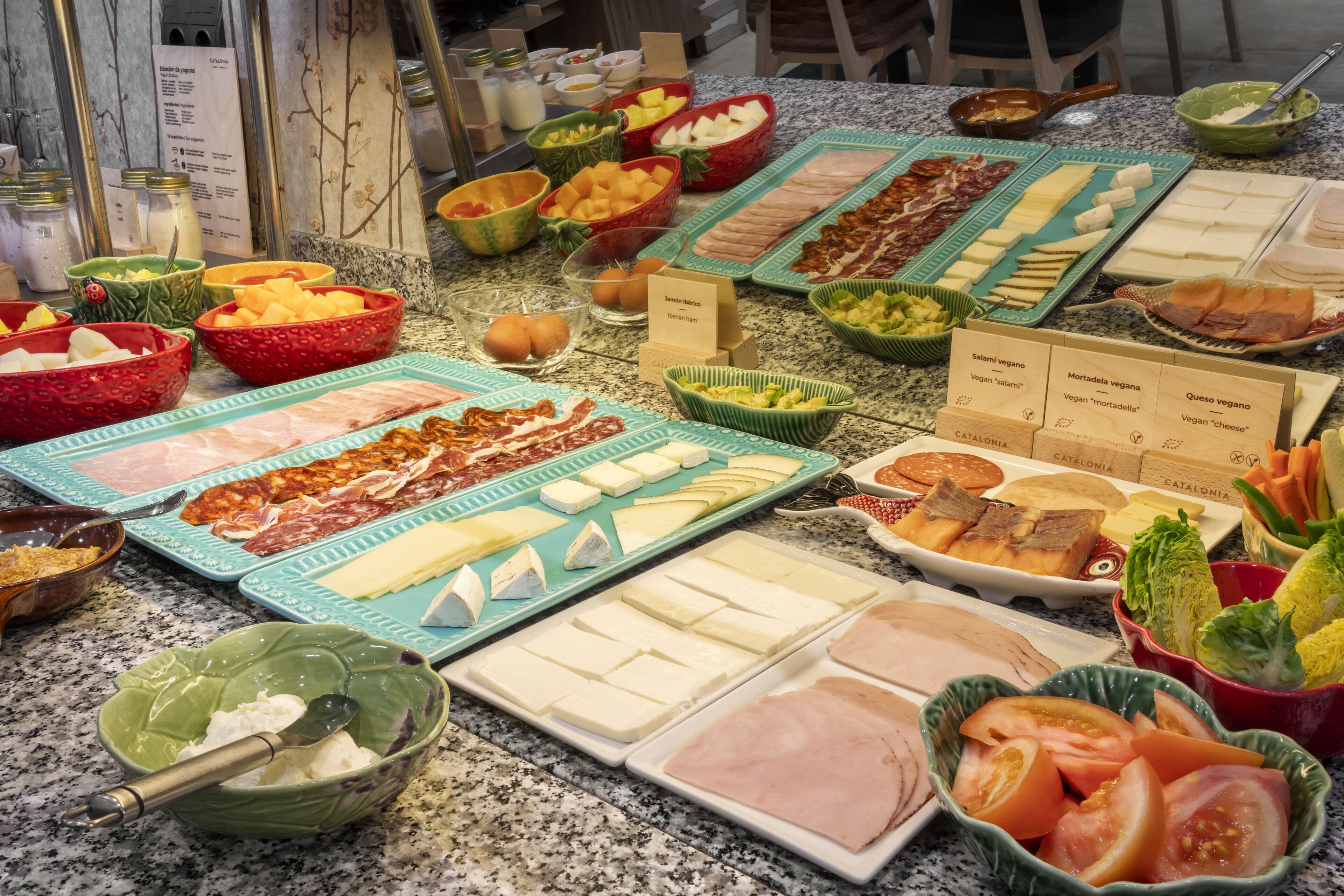 daily buffet breakfast (eur 23 per person)