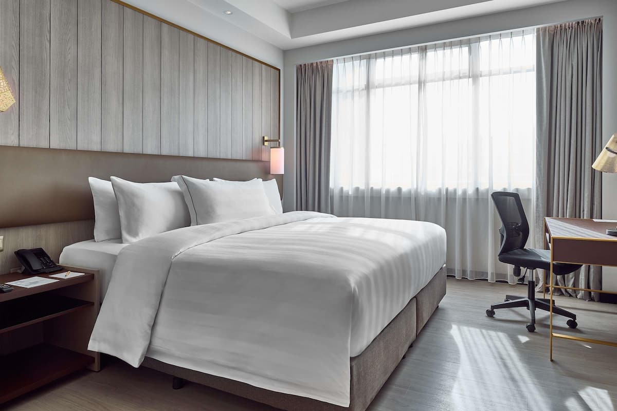 Family Room, Multiple Beds (Premier) | Minibar, in-room safe, individually furnished, desk