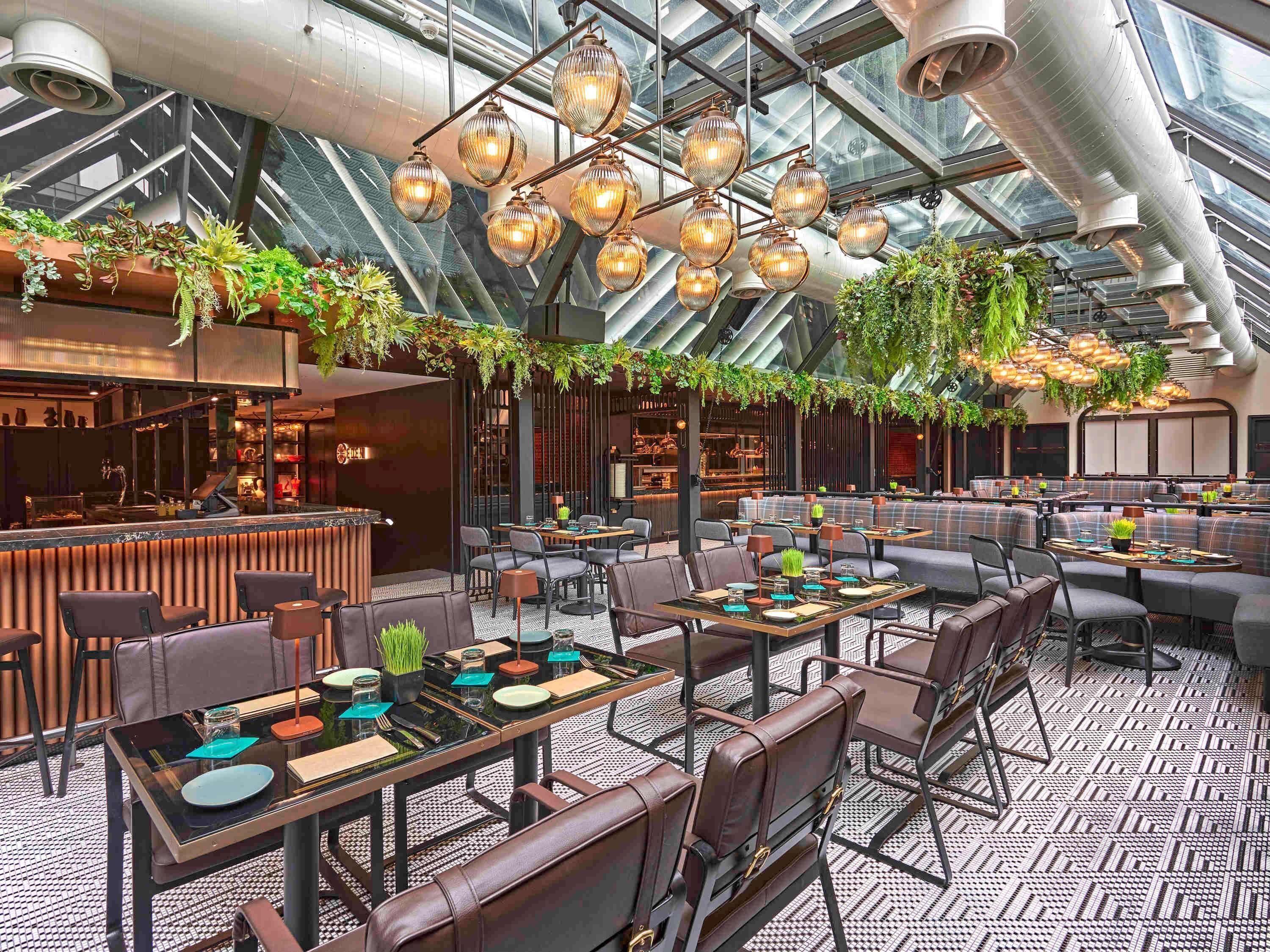 Dagelijks ontbijtbuffet (SGD 33.57 per persoon)